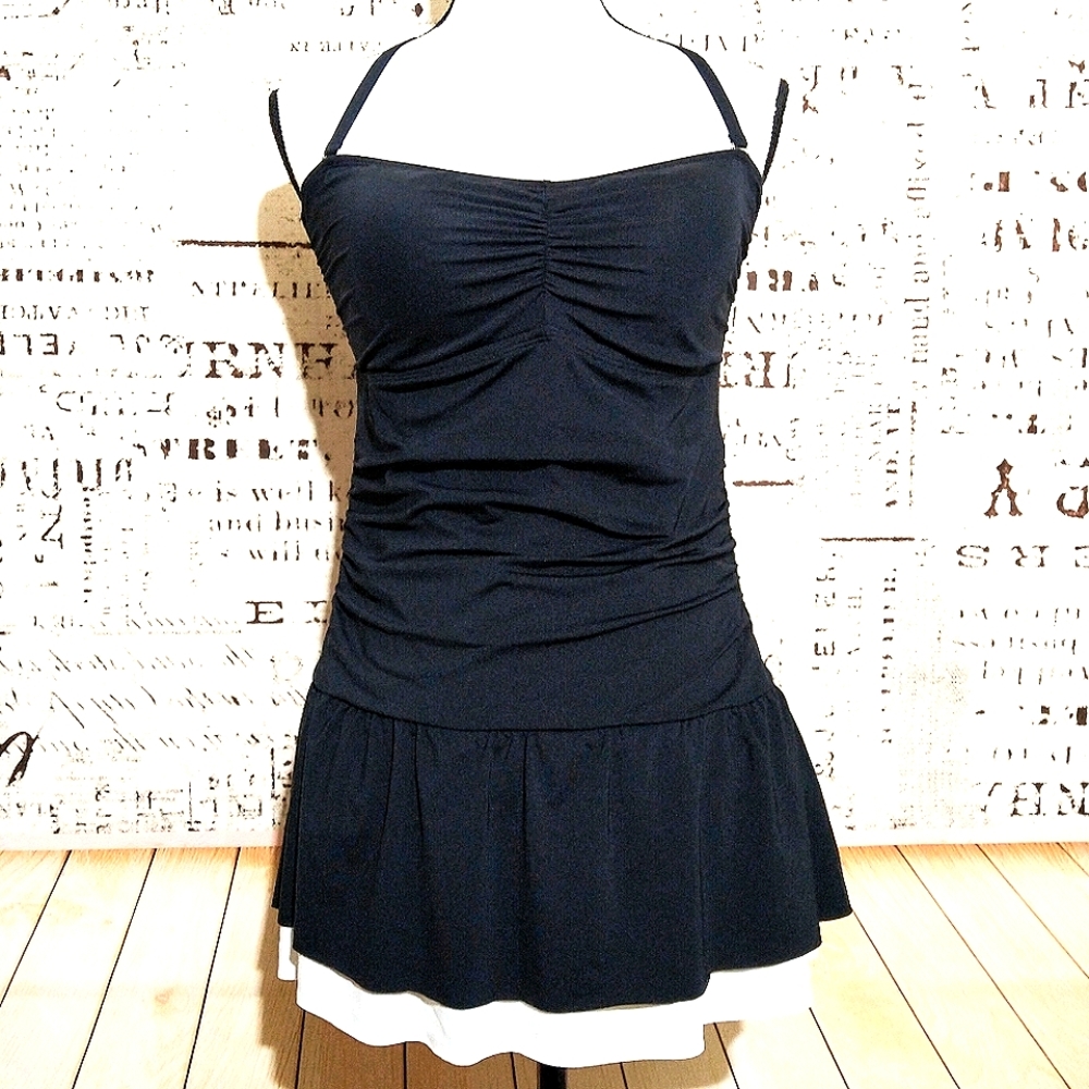 Jantzen skirted tummy control swim bathing suit